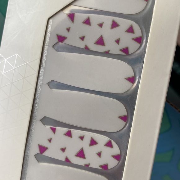 Scratch- limited edition Nail Wraps - Picture 2 of 3